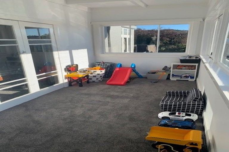 Photo of property in 124 Waimea Road, Nelson South, Nelson, 7010