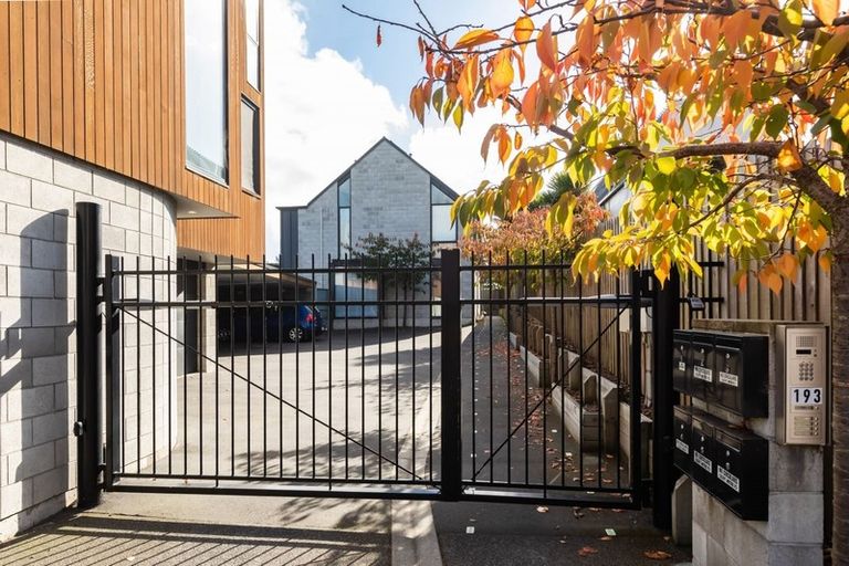 Photo of property in 4/193 Kilmore Street, Christchurch Central, Christchurch, 8013