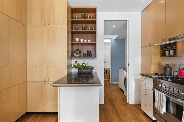 Photo of property in 79a Todman Street, Brooklyn, Wellington, 6021