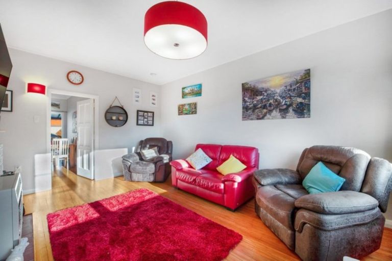 Photo of property in 11 Jellicoe Drive, Hamilton East, Hamilton, 3216