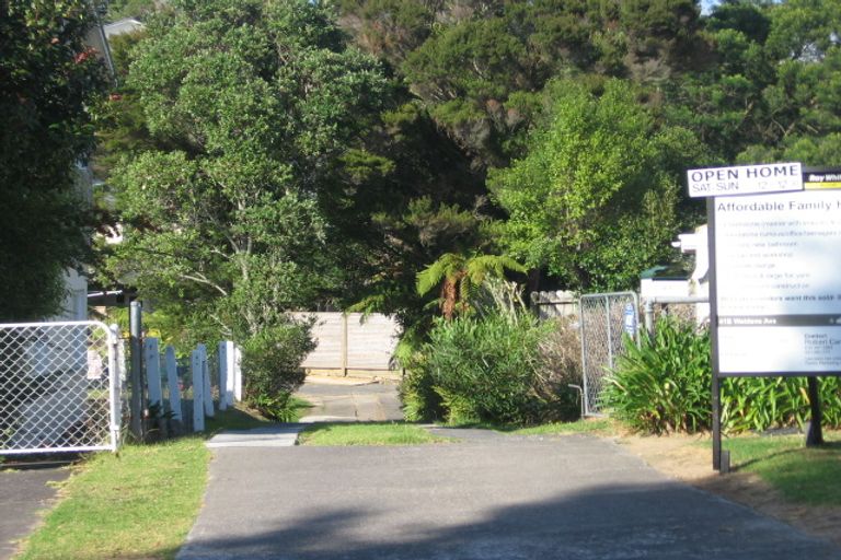 Photo of property in 1/41 Weldene Avenue, Glenfield, Auckland, 0629