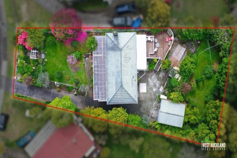 Photo of property in 26 Crystal Avenue, Glendene, Auckland, 0602