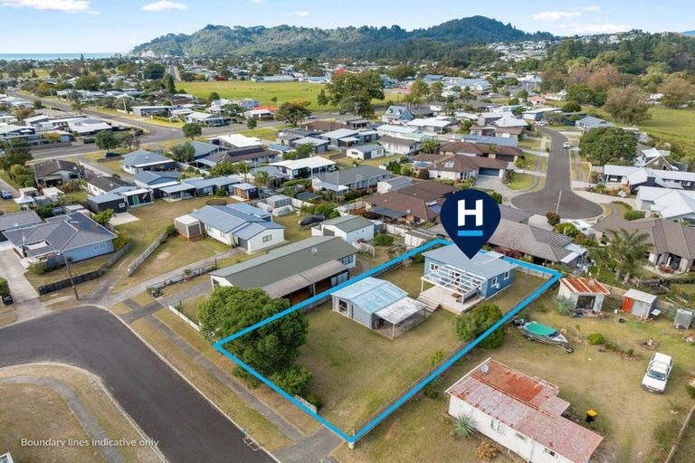 Photo of property in 124 Hampton Road, Whangamata, 3620
