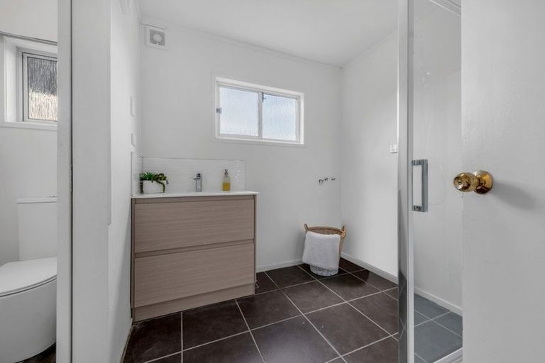 Photo of property in 110 Friedlanders Road, Manurewa, Auckland, 2102