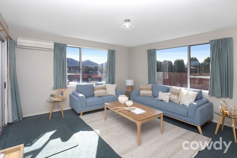Photo of property in 2/2 Ruakaka Street, Hornby, Christchurch, 8042