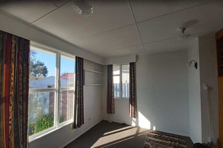 Photo of property in 53 Leicester Street, Cannons Creek, Porirua, 5024