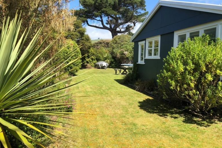 Photo of property in 40 Mihiwaka Road, Long Beach, Port Chalmers, 9081