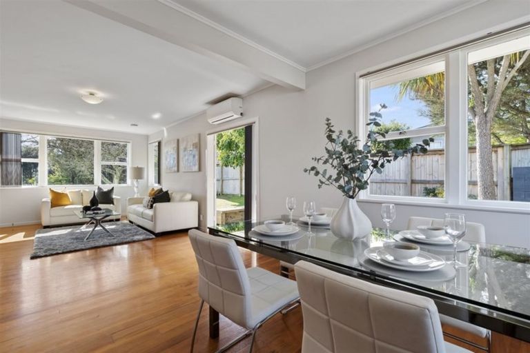 Photo of property in 17 Thomas Avenue, Te Atatu Peninsula, Auckland, 0610