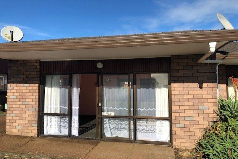 Photo of property in 63 Wyllie Road, Papatoetoe, Auckland, 2025