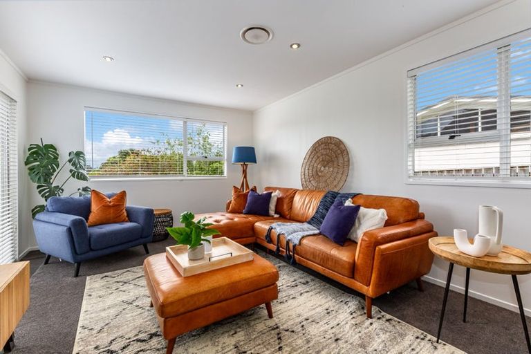 Photo of property in 137 Spinnaker Drive, Whitby, Porirua, 5024