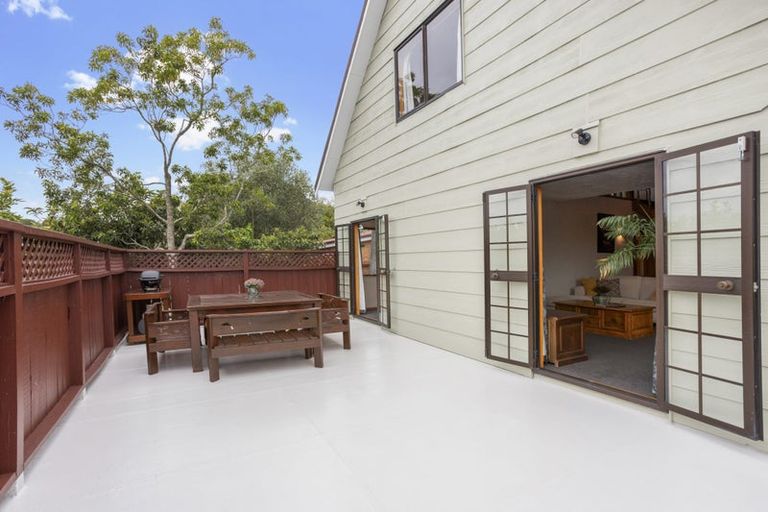 Photo of property in 2/12 Evans Road, Glen Eden, Auckland, 0602