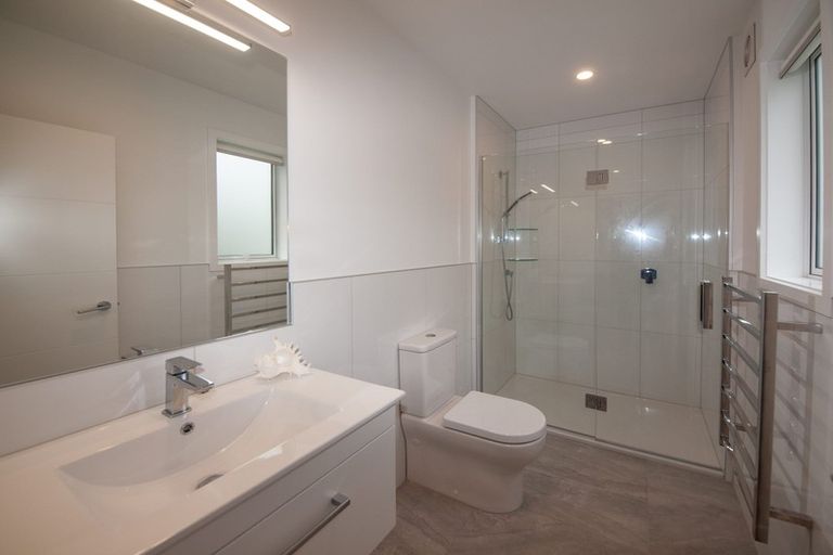 Photo of property in 5 Farnworth Terrace, Churton Park, Wellington, 6037