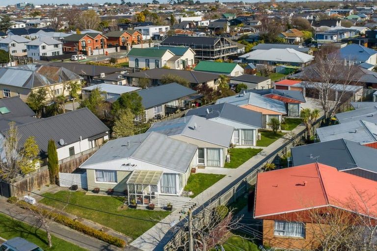 Photo of property in 3/9 Allard Street, Edgeware, Christchurch, 8013