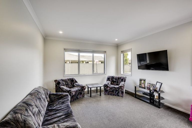 Photo of property in 17 Waitaki Way, Poraiti, Napier, 4112