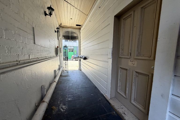 Photo of property in Gurney Nagle Bldg, 33 Vivian Street, Te Aro, Wellington, 6011