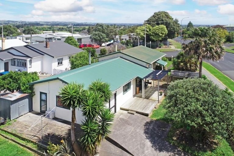 Photo of property in 29 France Street, Waiuku, 2123