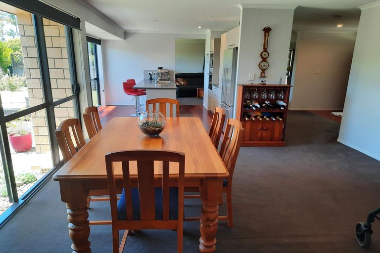 Photo of property in 16 Nautical Drive, Haruru, 0204