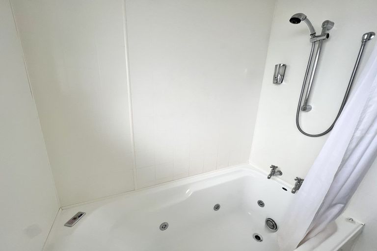 Photo of property in 311 Tay Street, Turnbull Thomson Park, Invercargill, 9810