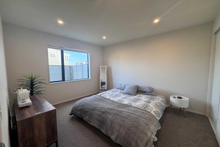 Photo of property in 6 Juniper Drive, Rosehill, Papakura, 2113