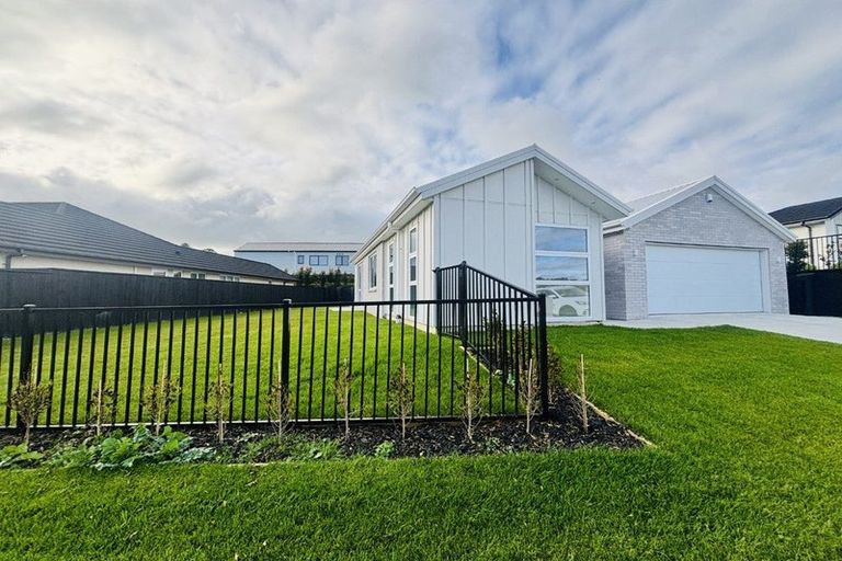 Photo of property in 39 Muster Road, Pukekohe, 2120