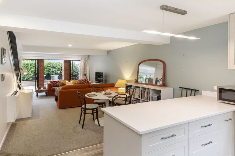 Photo of property in 4/56 Hewitts Road, Merivale, Christchurch, 8014