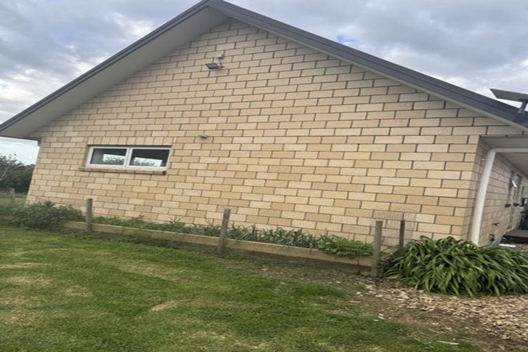 Photo of property in 61 John Hindmarsh Road, Karaka, Papakura, 2580