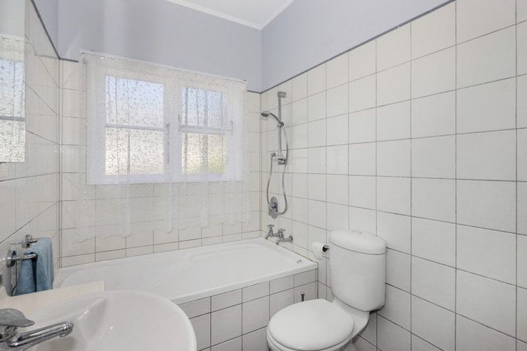 Photo of property in 42 Kipling Street, Johnsonville, Wellington, 6037