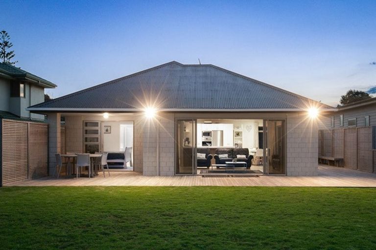 Photo of property in 75 Shaw Road, Waihi Beach, 3611