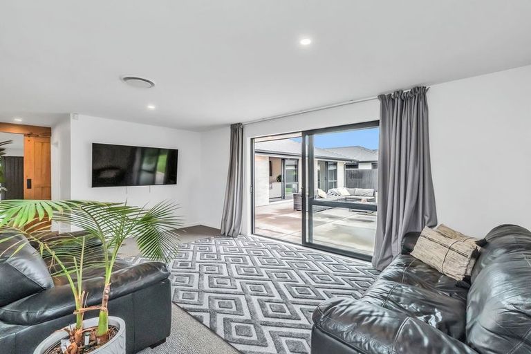 Photo of property in 8 Perendale Place, Kirwee, 7571