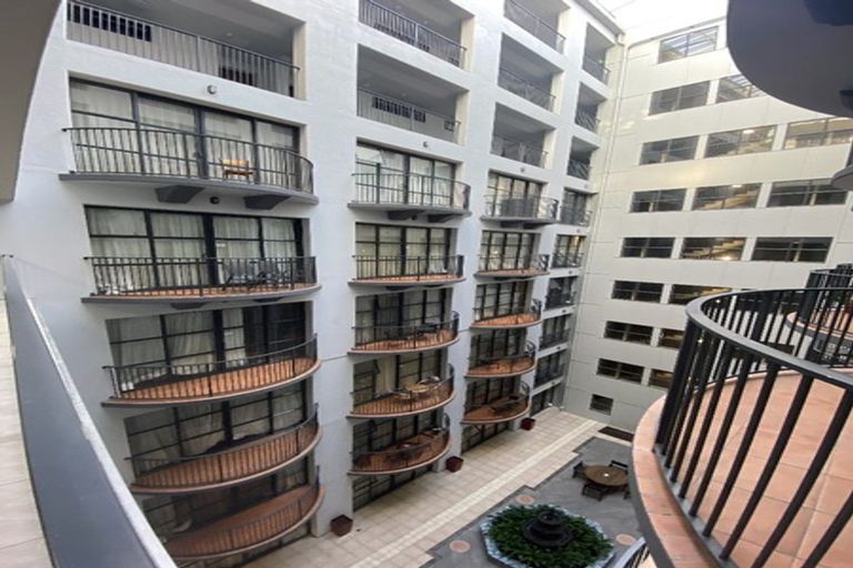 Photo of property in Atrium Towers, 5c/154 The Terrace, Wellington Central, Wellington, 6011