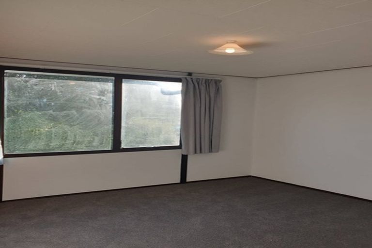 Photo of property in 22 Crosby Road, West Harbour, Auckland, 0618