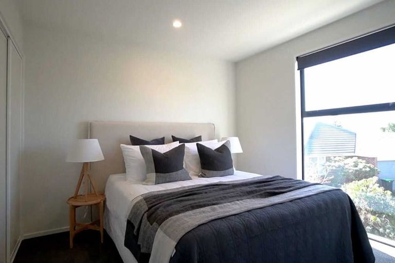 Photo of property in 2/102 Creyke Road, Ilam, Christchurch, 8041