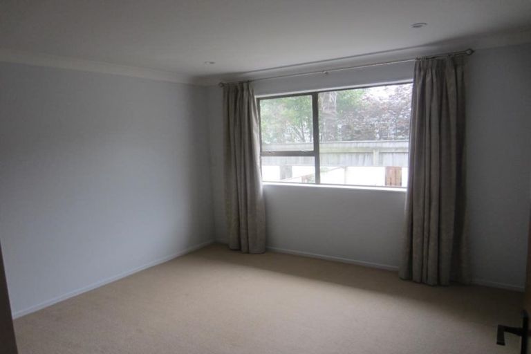 Photo of property in 1/3 Rossiter Street, Tawa, Wellington, 5028