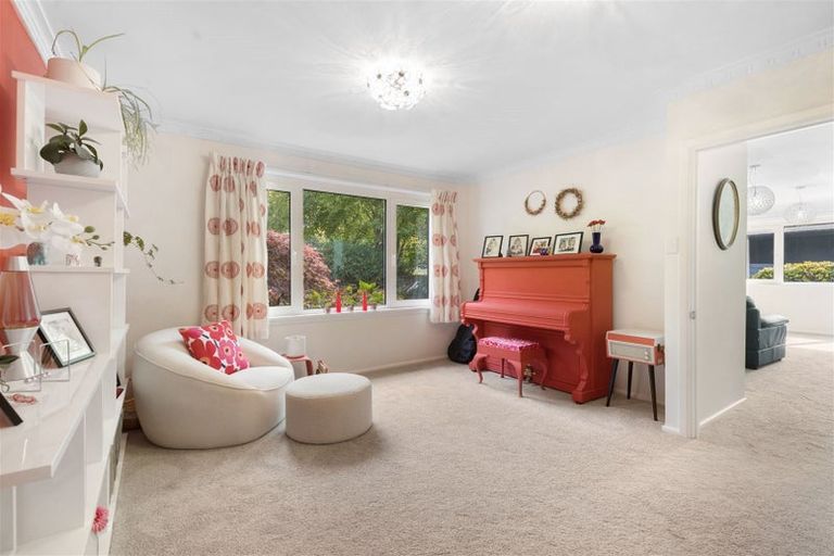 Photo of property in 105 Bowenvale Avenue, Cashmere, Christchurch, 8022