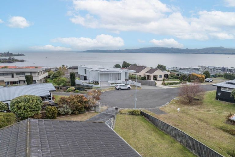 Photo of property in 24 Hinerau Grove, Waipahihi, Taupo, 3330