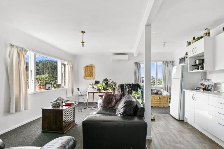 Photo of property in 95 Makara Road, Karori, Wellington, 6012