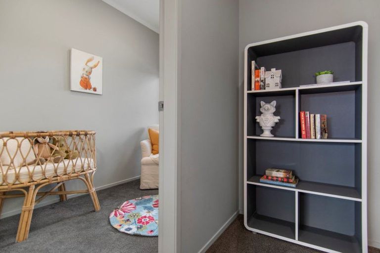 Photo of property in 14 Olive Close, Omokoroa, 3114