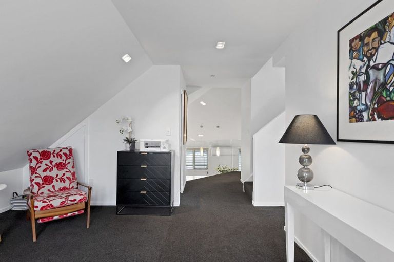 Photo of property in 102a Esplanade, Sumner, Christchurch, 8081