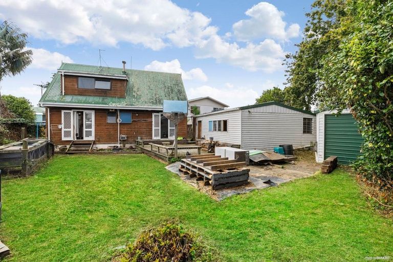 Photo of property in 1/13 Blanes Road, Weymouth, Auckland, 2103