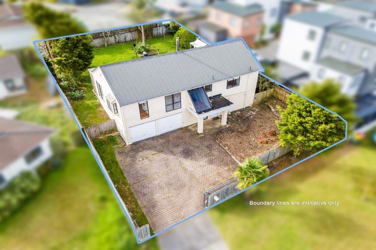 Photo of property in 19 Crosby Road, West Harbour, Auckland, 0618