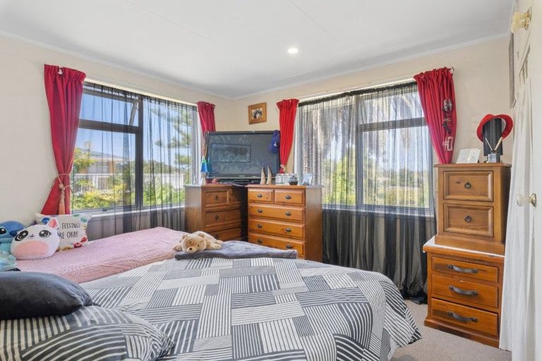 Photo of property in 16 Meadows Lane, Huntly, 3700