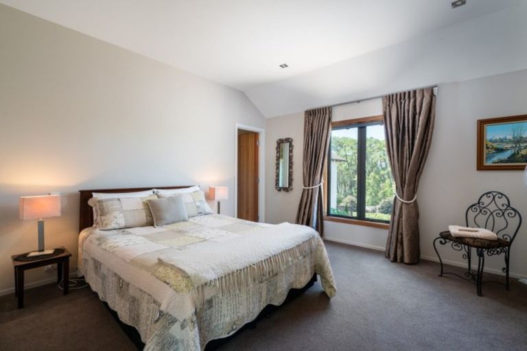 Photo of property in 128 Ferndale Way, Rangatira Park, Taupo, 3384