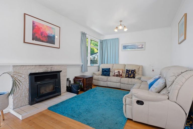 Photo of property in 11 Main Street, Greytown, 5712