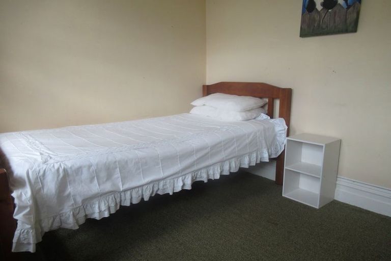 Photo of property in 61 Fergusson Street, Woodville, 4920