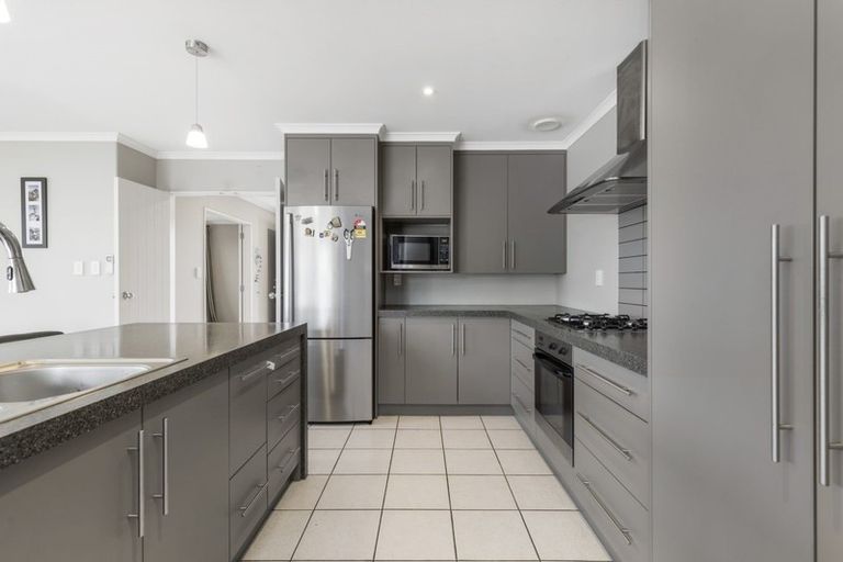 Photo of property in 15 Parkwood Place, Huntington, Hamilton, 3210