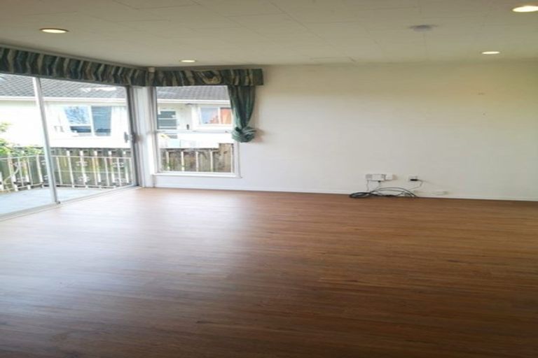 Photo of property in 9 Studfall Street, Pakuranga Heights, Auckland, 2010