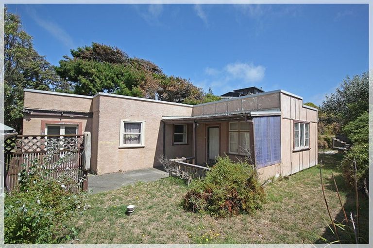 Photo of property in 12 Nelson Street, Foxton Beach, Foxton, 4815