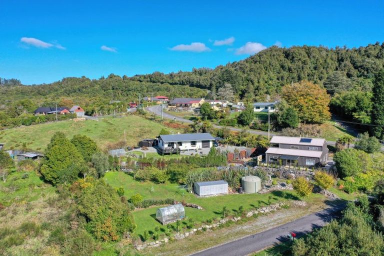 Photo of property in 2 Back Creek Road, Ruatapu, Hokitika, 7883