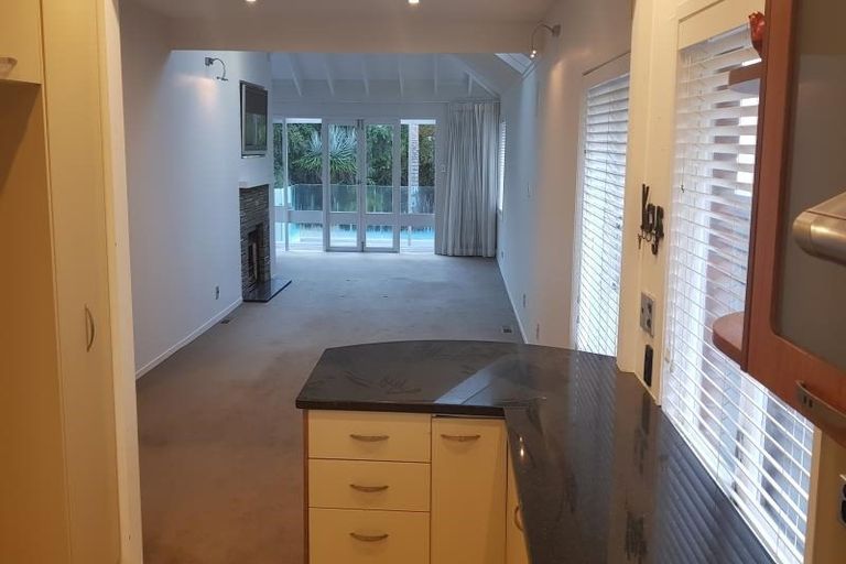 Photo of property in 36 Rewi Street, Torbay, Auckland, 0630