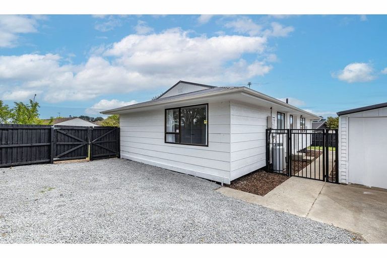 Photo of property in 17 Keighleys Road, Bromley, Christchurch, 8062